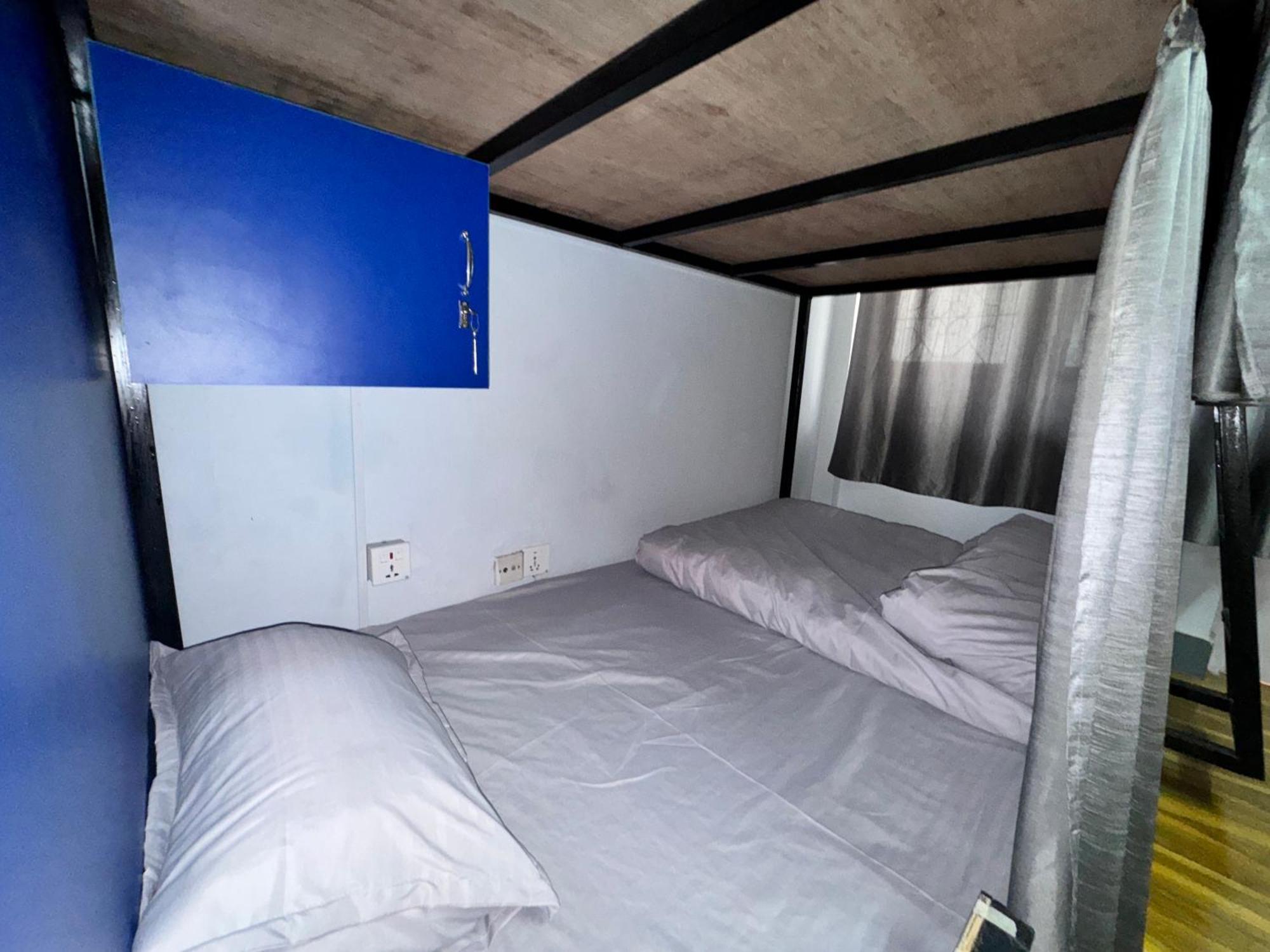 Hello Ktm Hostel Катманду Экстерьер фото