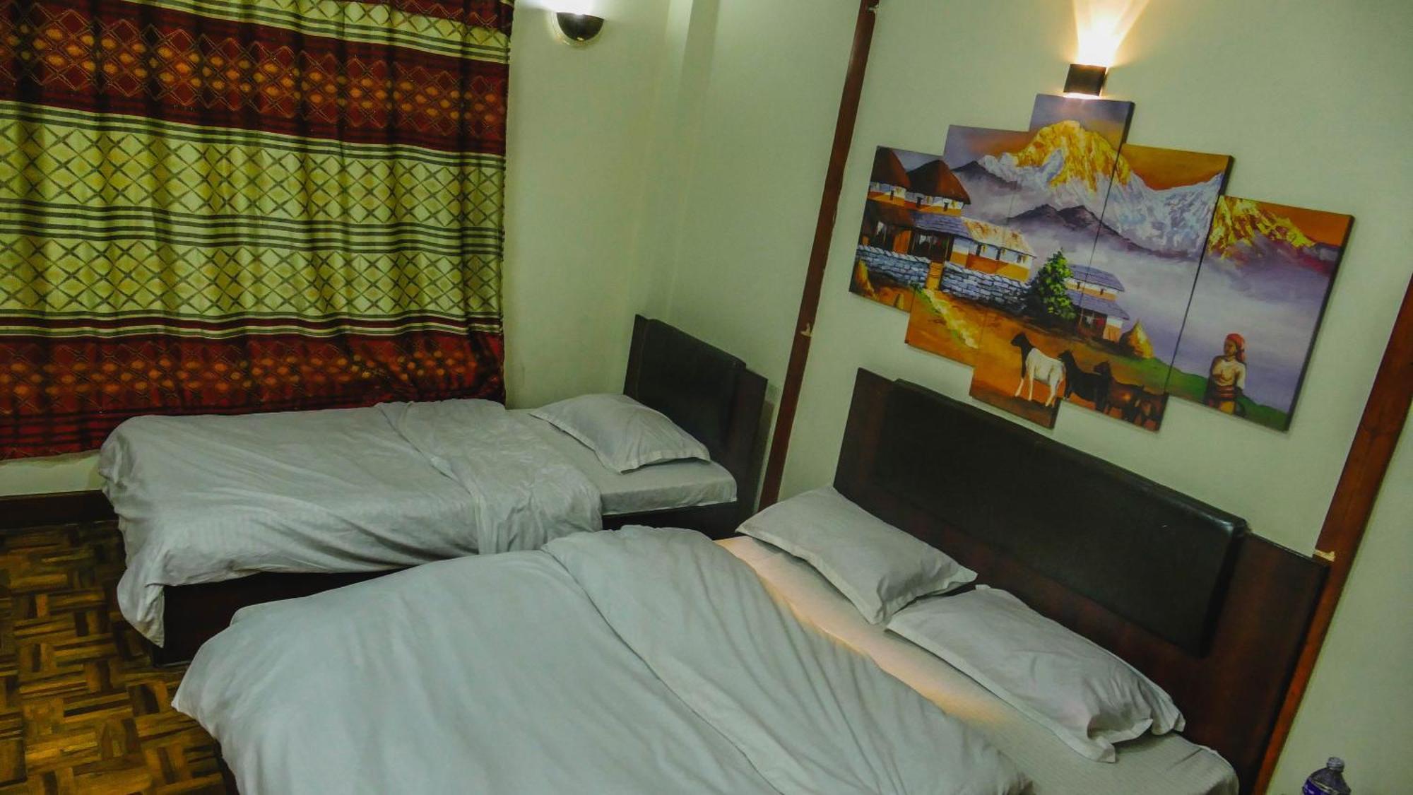 Hello Ktm Hostel Катманду Экстерьер фото